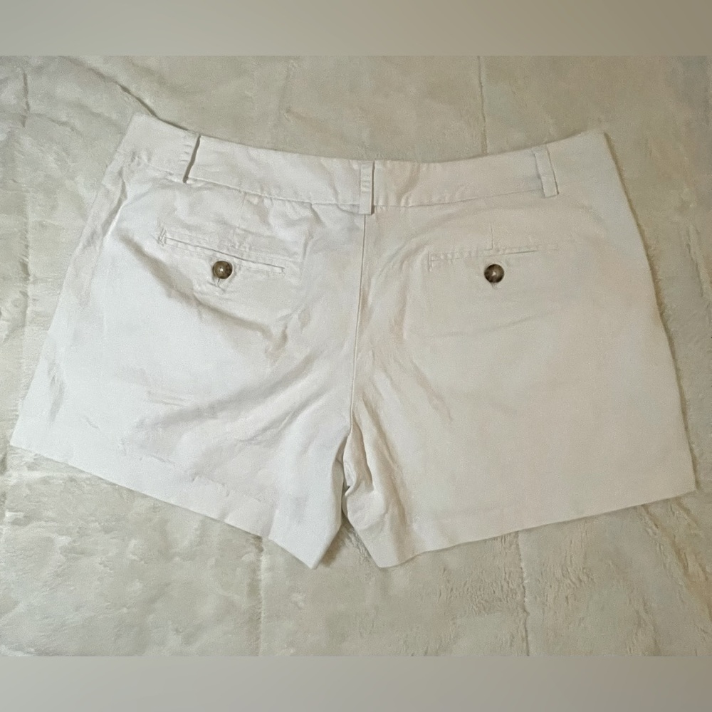 Massimo Stretch Short size 16 white 4” inseam - Picture 2 of 7